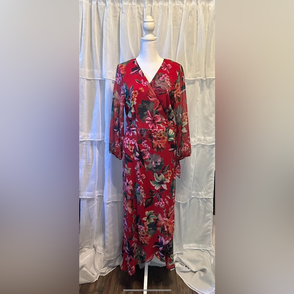 NY&Co Stacy Frati Wrap/Lined Floral Dress